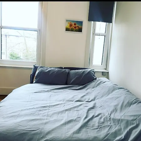 Luxury 1-Bed Apartment With Stunning City Views Perfect For Short Stays In Londres Exterior foto