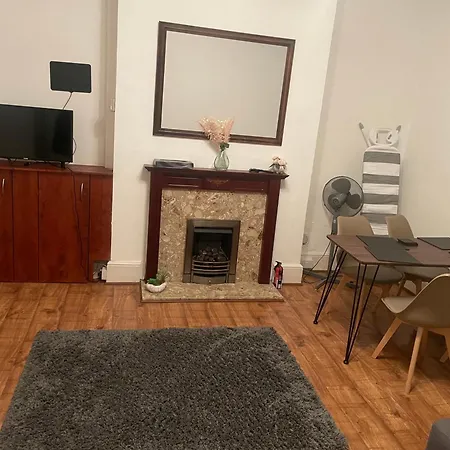 Luxury 1-Bed Apartment With Stunning City Views Perfect For Short Stays In Londres Exterior foto